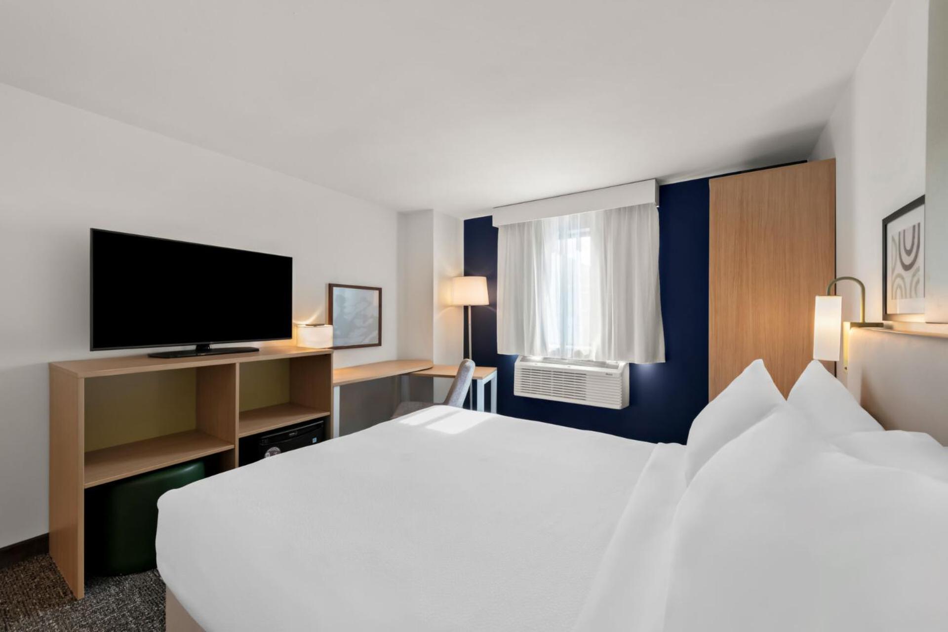 Spark By Hilton Norfolk Eksteriør bilde
