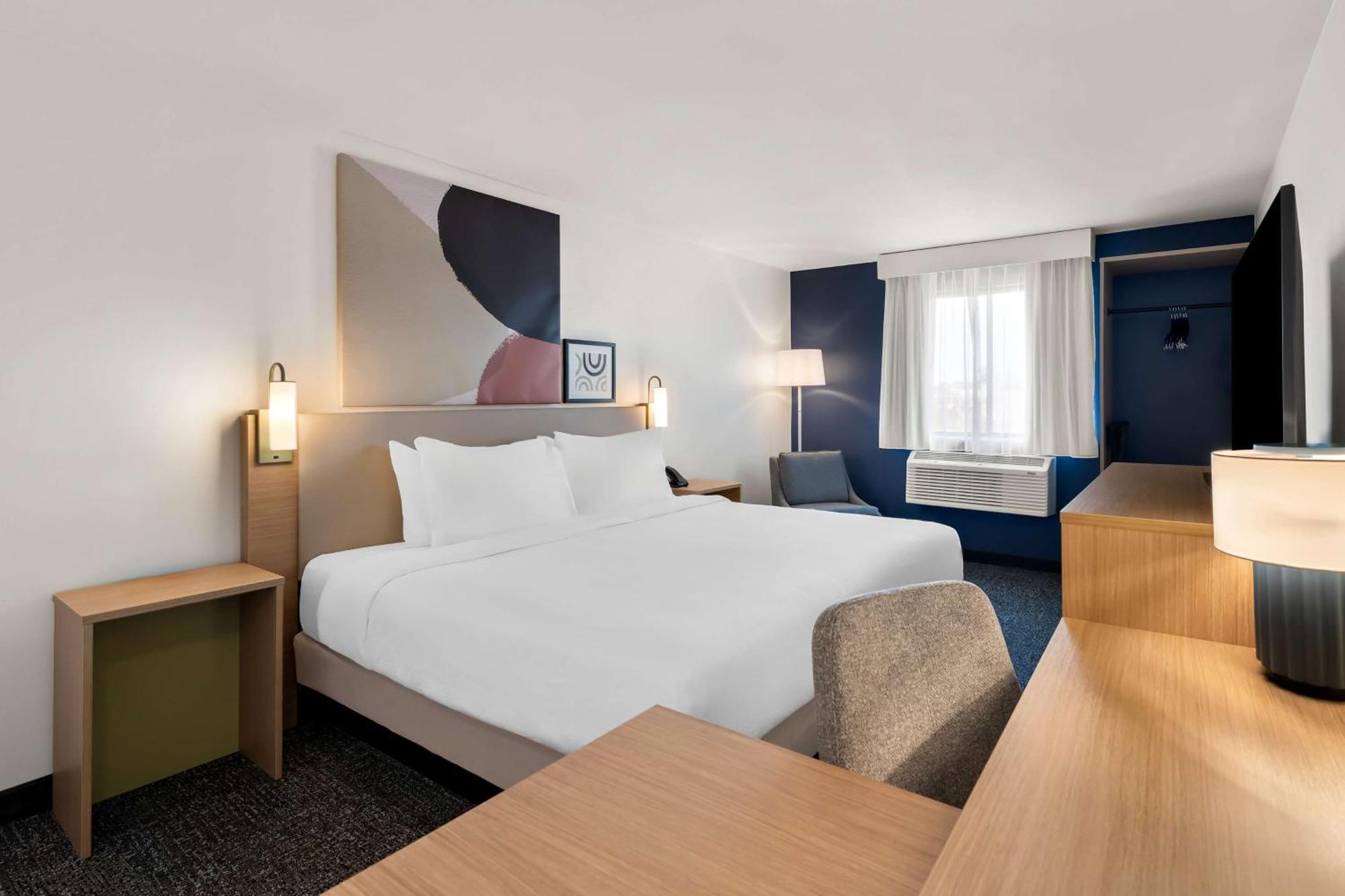 Spark By Hilton Norfolk Eksteriør bilde