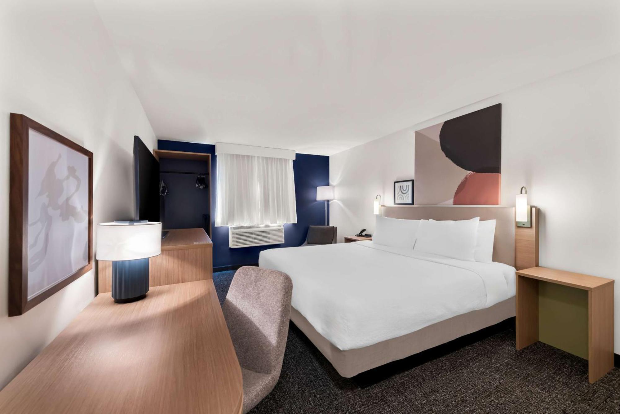 Spark By Hilton Norfolk Eksteriør bilde