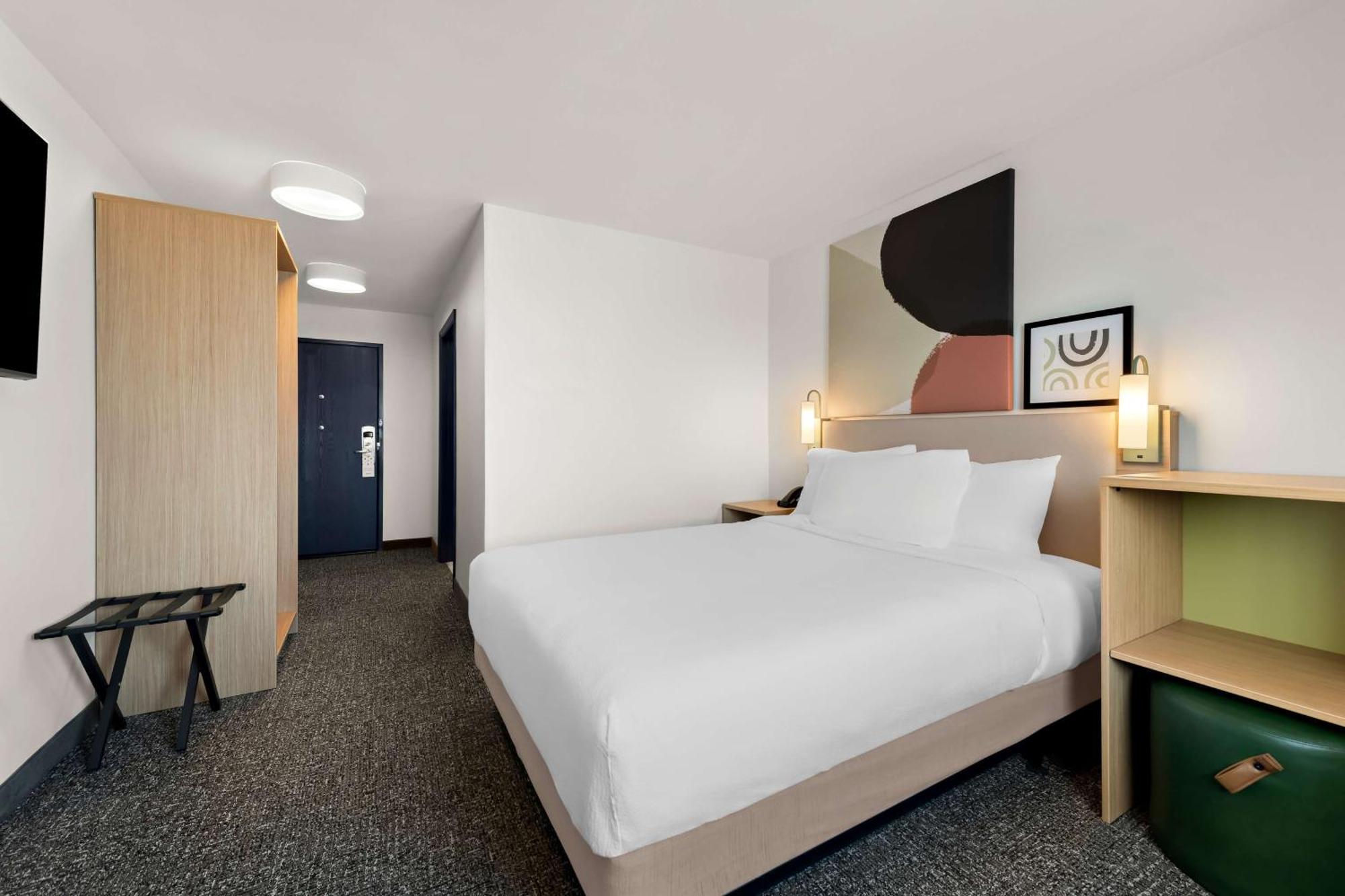 Spark By Hilton Norfolk Eksteriør bilde