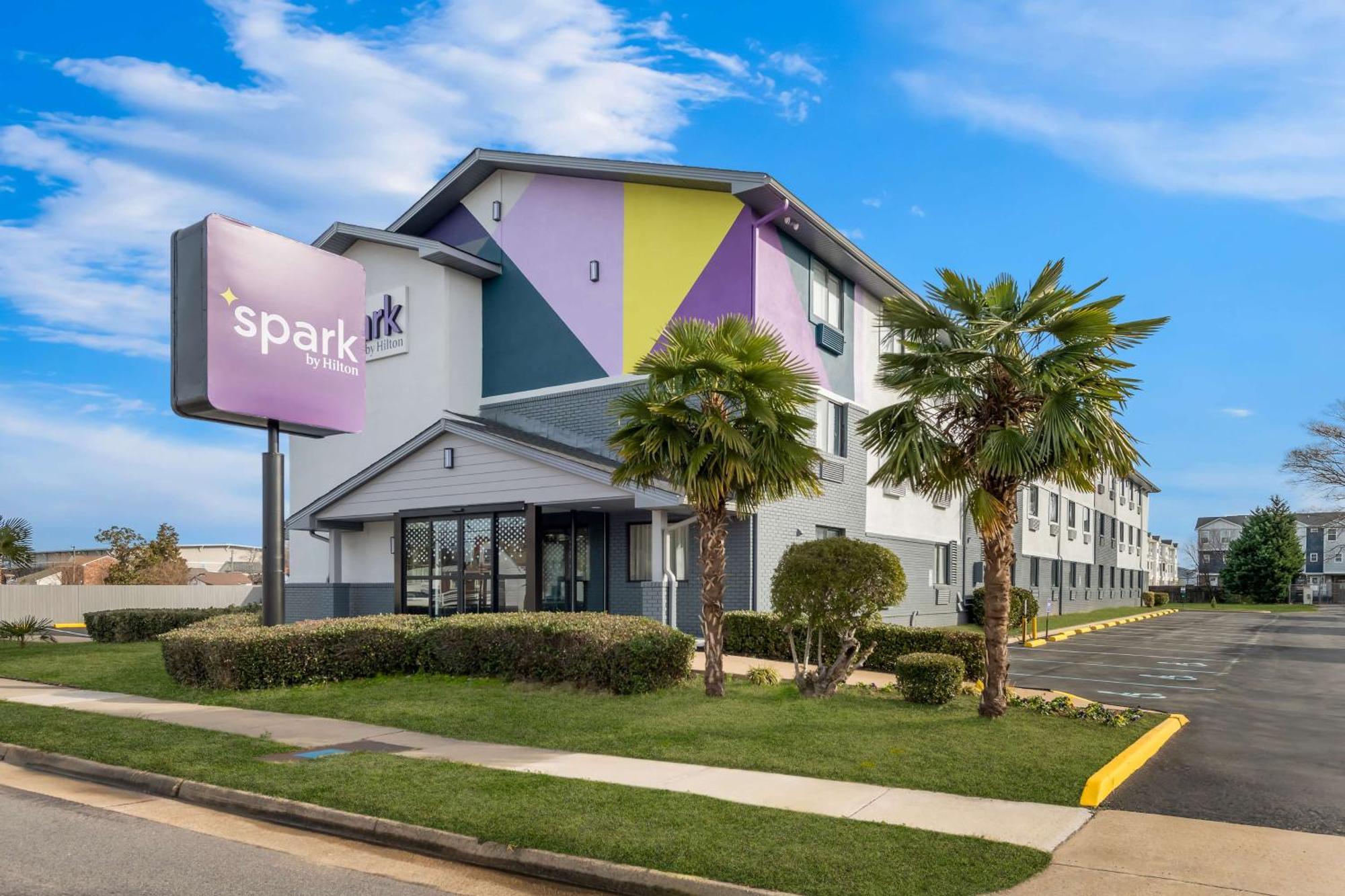 Spark By Hilton Norfolk Eksteriør bilde
